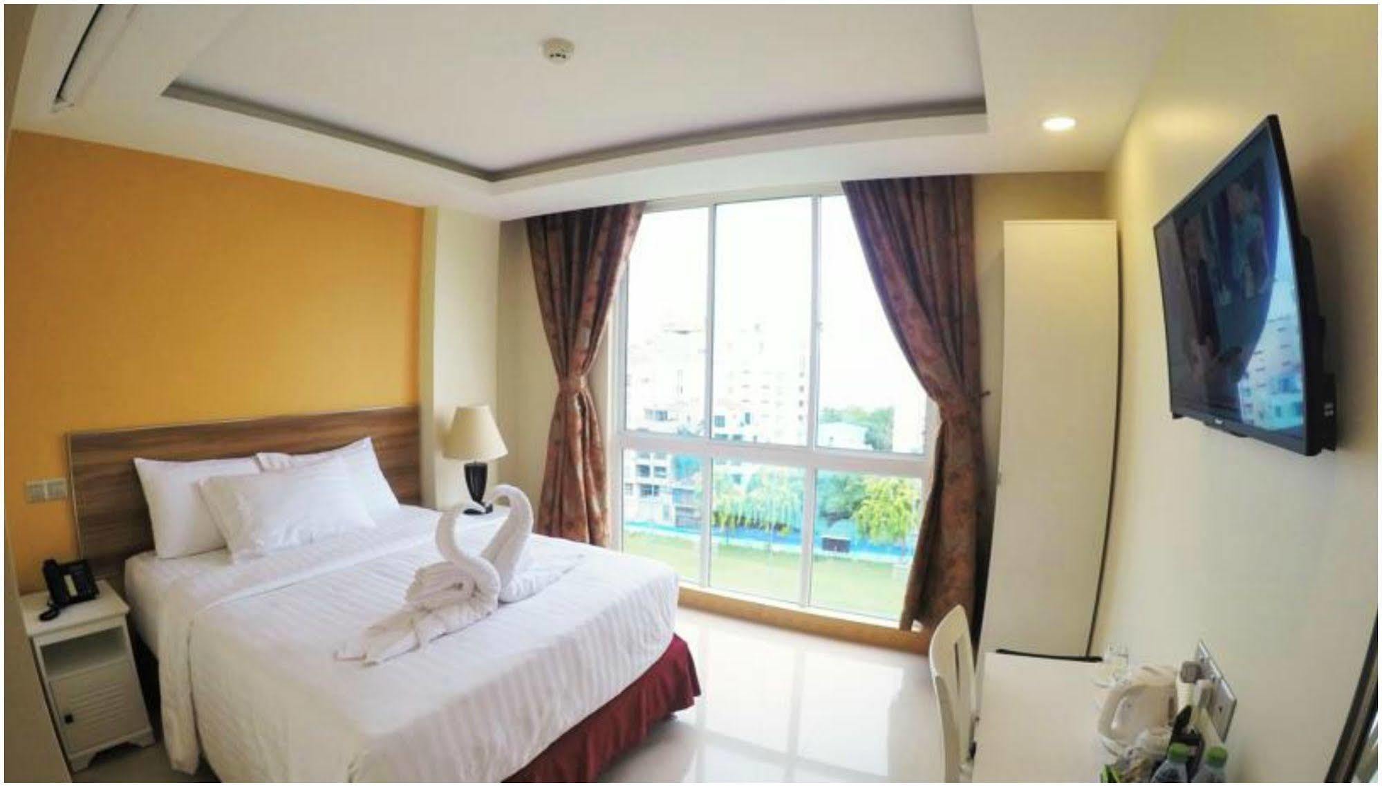 เดอะ แกรนด์ วิว Hotel มาเล ภายนอก รูปภาพ