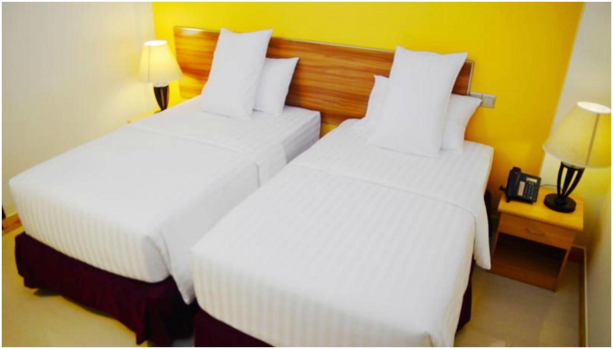 เดอะ แกรนด์ วิว Hotel มาเล ภายนอก รูปภาพ